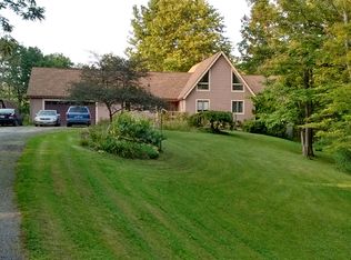 11910 Clark Rd, Chardon, OH 44024