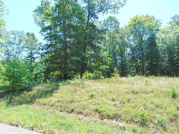 2nd image of 113 Loch Haven Dr
