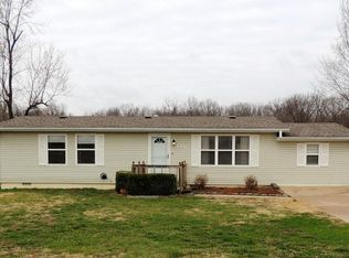 1412 N Saint Louis Ave, Joplin, MO 64801
