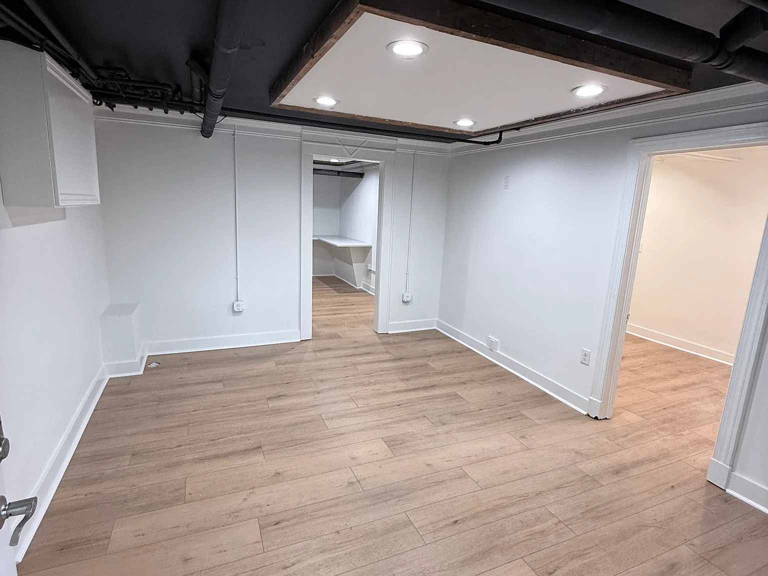 2 bed, 1100 sqft, $1,600 — Photo 2