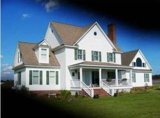 1333 Island Rd, Harkers Island, NC 28531