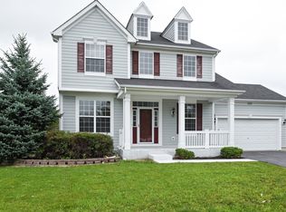 223 Springside Dr, Elgin, IL 60124