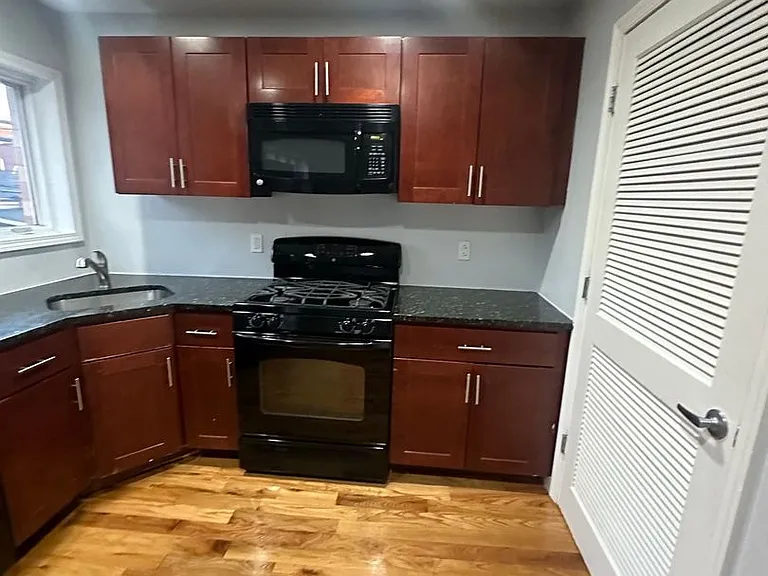 115 42nd St. c/o 4115 Park Avenue LLC — Photo 4