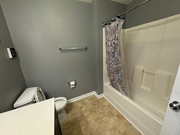 3rd image of 3908 Glencorra Dr