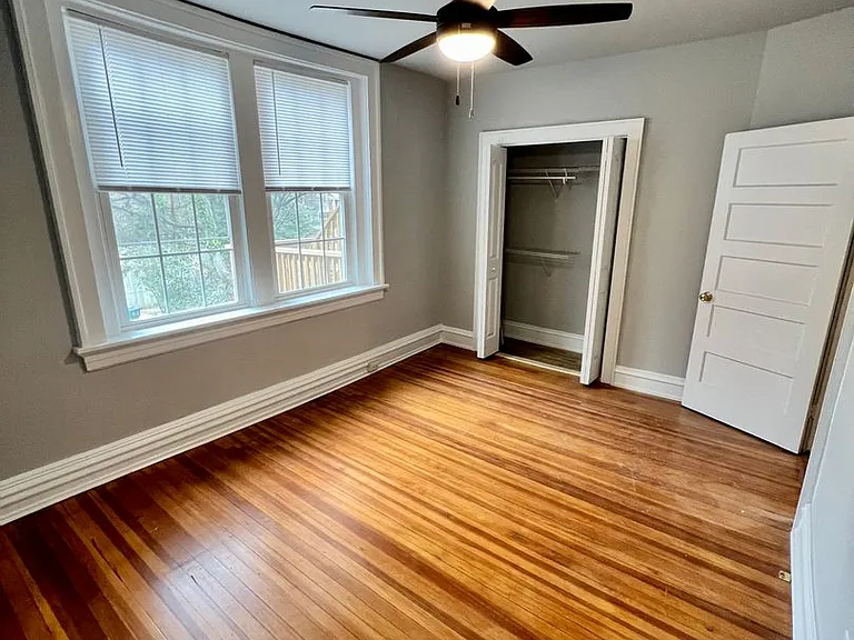 402 N Sheppard St — Photo 18