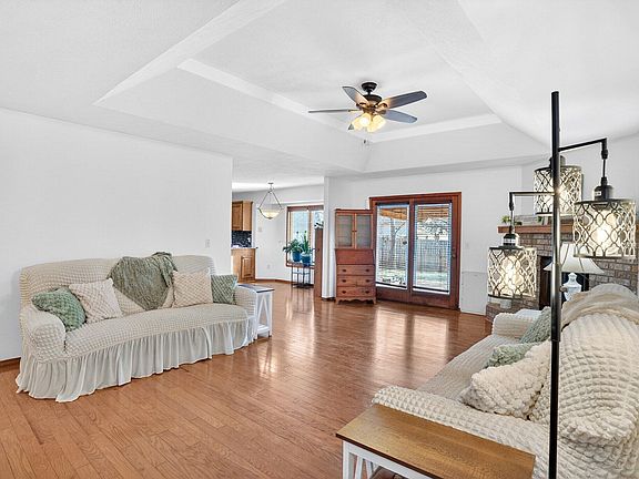 4th image of 3204 S Nettleton Avenue