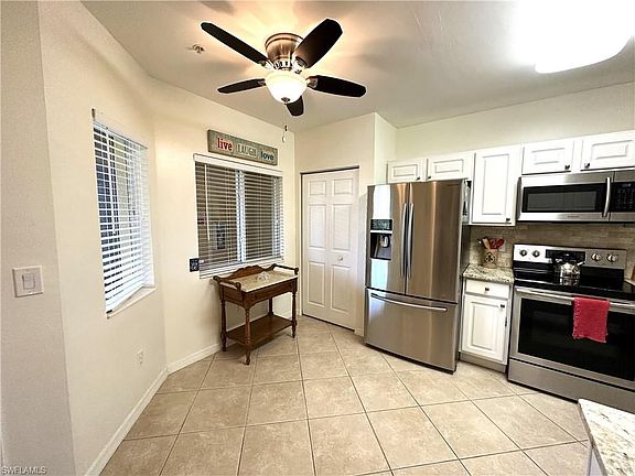 2nd image of 10030 Maddox Ln APT 304