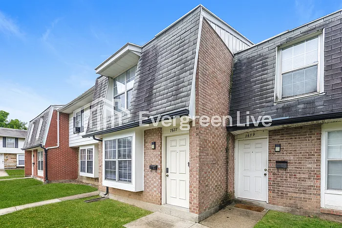 7677 Mount Hood Dr — Photo 2