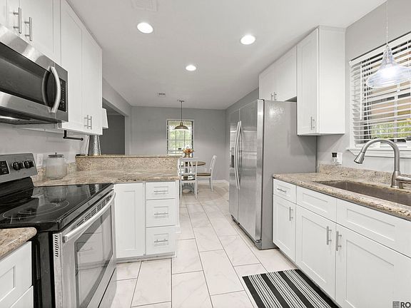 2nd image of 16571 Doyle Rd