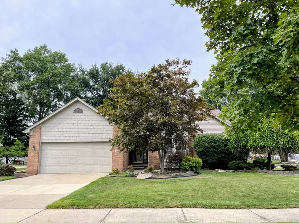 38510 Winekoff Dr, Westland, MI 48186