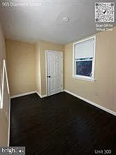 2 bed, 1.0 bath, 2337 sqft, $1,300 — Photo 4