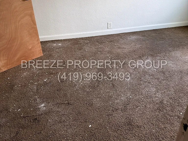 1945 Ottawa Dr #10 — Photo 8