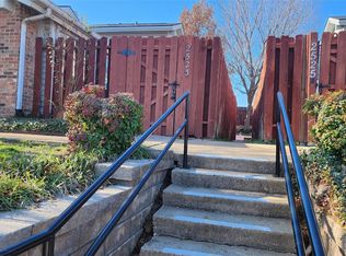 2523 Shady Ridge Dr, Bedford, TX 76021