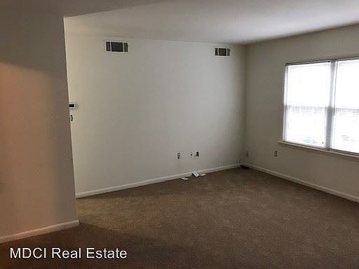 2nd image of 6139 Darby Rd APT 3