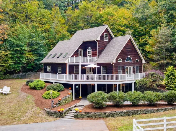 77 Swamp Rd, Montague, MA 01351