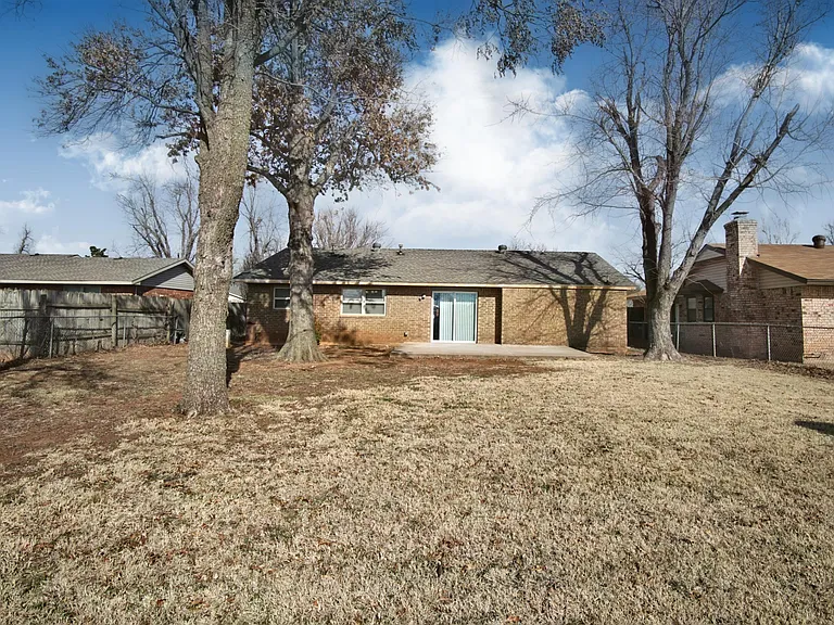 620 Winding Ln — Photo 23