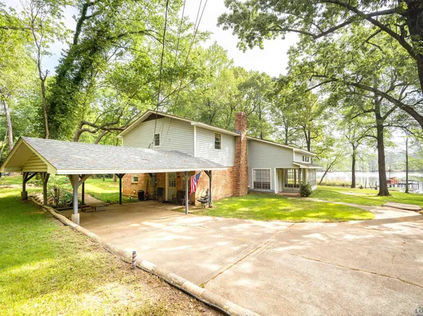 208 W Lake Devernia Rd, Longview, TX 75604