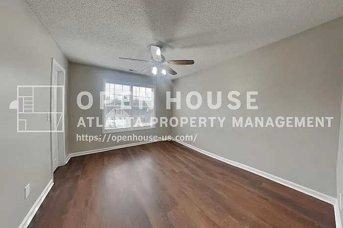 1603 Fort Perry Way — Photo 14
