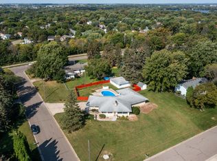 4825 Yorktown Ln N, Plymouth, MN 55442