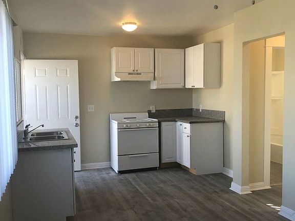 3rd image of 1142 Hoffman Ave #8365155