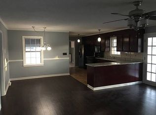 10 Cunningham Rd, Taylors, SC 29687
