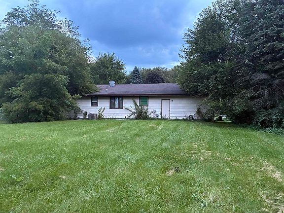 3rd image of 6115 N Greenvale Dr