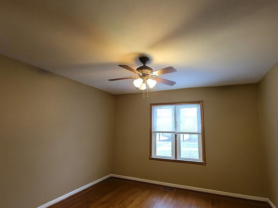 2nd image of 307 Wayne Dr