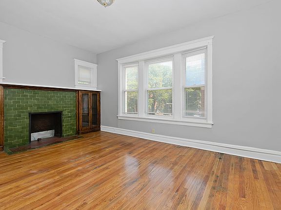 2nd image of 5034-5042 S Champlain Ave #5034-2