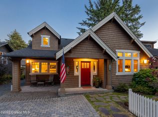 239 E Monroe St, Cannon Beach, OR 97110