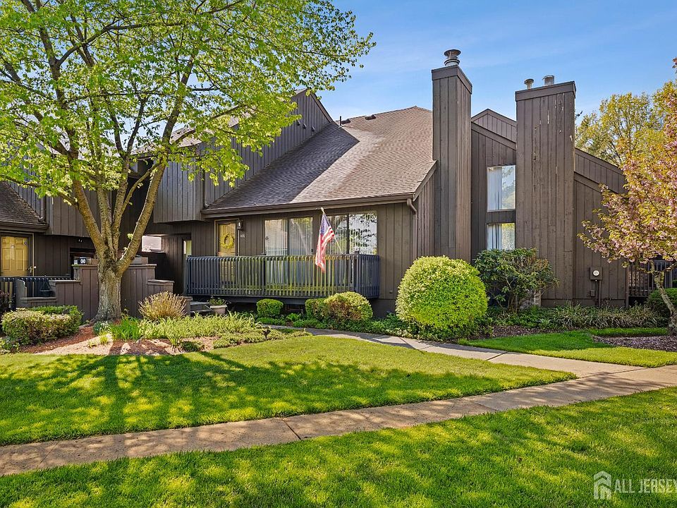 1st image of 106 Westgate Dr