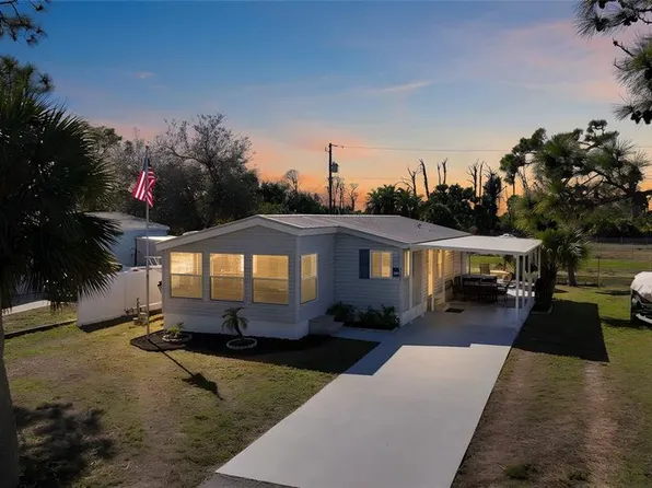 2988 Bourbon St, Englewood, FL 34224