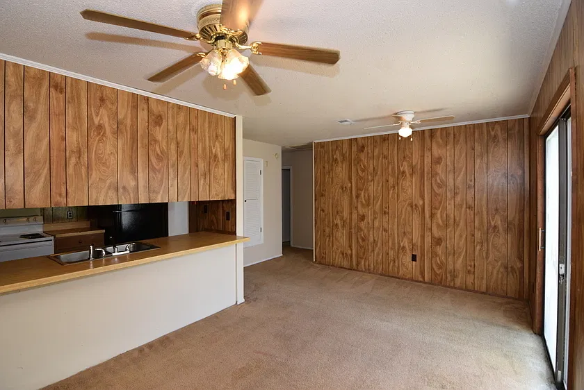 2311 Walden Dr — Photo 4