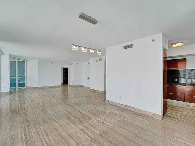 101 S Fort Lauderdale Beach Blvd #806 — Photo 8