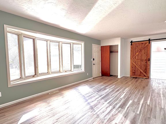 5th image of 2421 4th St NW