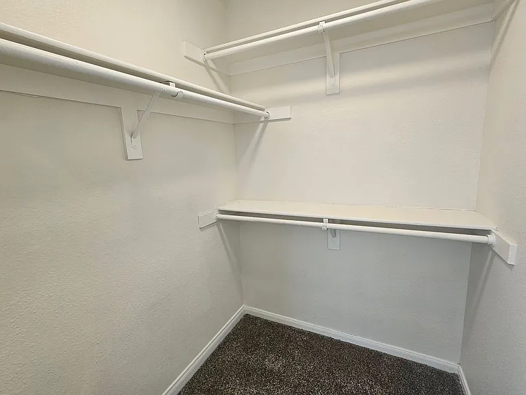 6612 Woodsworth Ave — Photo 12