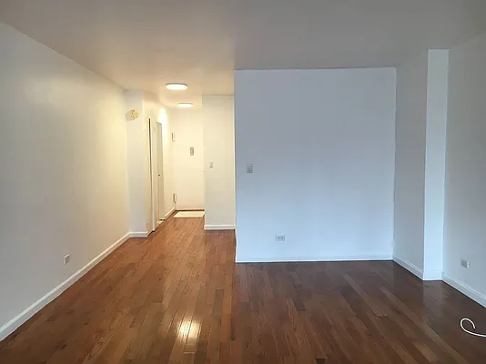 Rented by Living Quest Real Estate Inc. | media 12