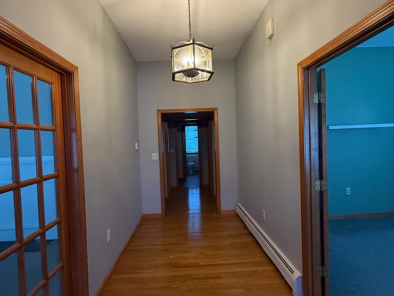 92 Chestnut St — Photo 5