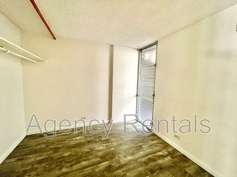 2 bed, 1.0 bath, 600 sqft, $1,950 — Photo 2