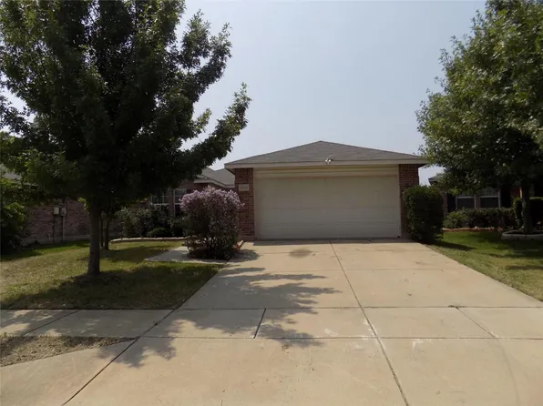 16905 Thorntree Ct, Justin, TX 76247