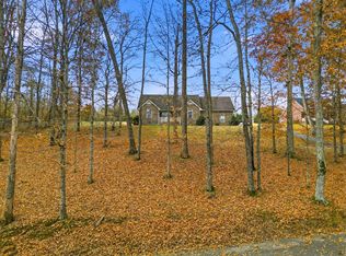 742 Bowling Branch Rd, Cottontown, TN 37048