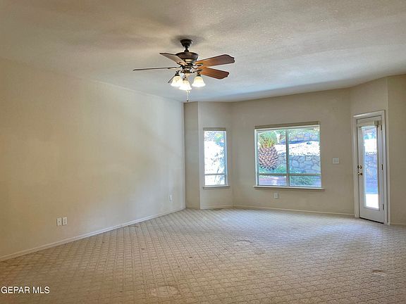 4th image of 1472 Pioneer Rdg