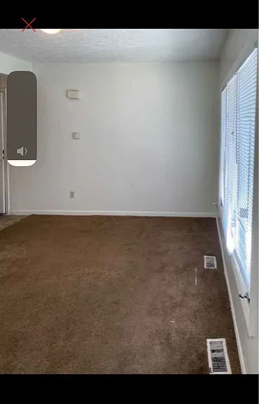 130 S 8th St #4 — Photo 3
