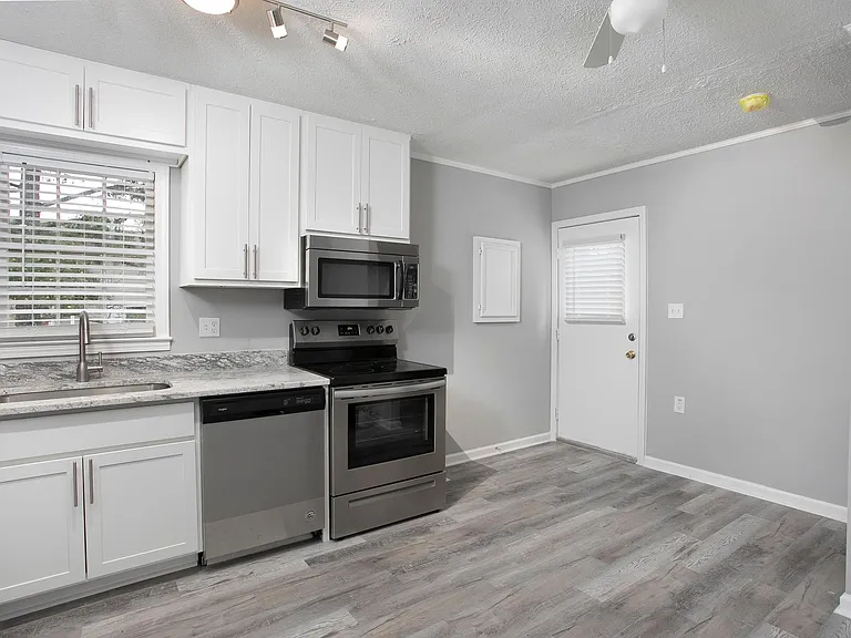 5 Withers Ct — Photo 4
