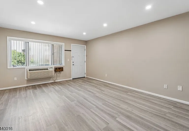 112 Mill St #H — Photo 5