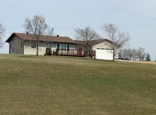41485 429th St, Perham, MN 56573