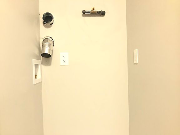 5th image of 44 Jewett Ave #30E