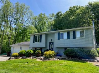 76 Skyline Dr, Mercer, PA 16137