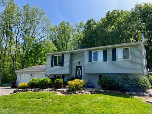 76 Skyline Dr, Mercer, PA 16137