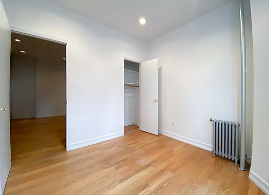 Rented by Kahen Properties | media 15