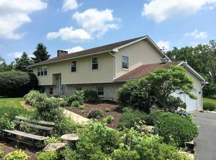 5854 Schantz Rd, Emmaus, PA 18049